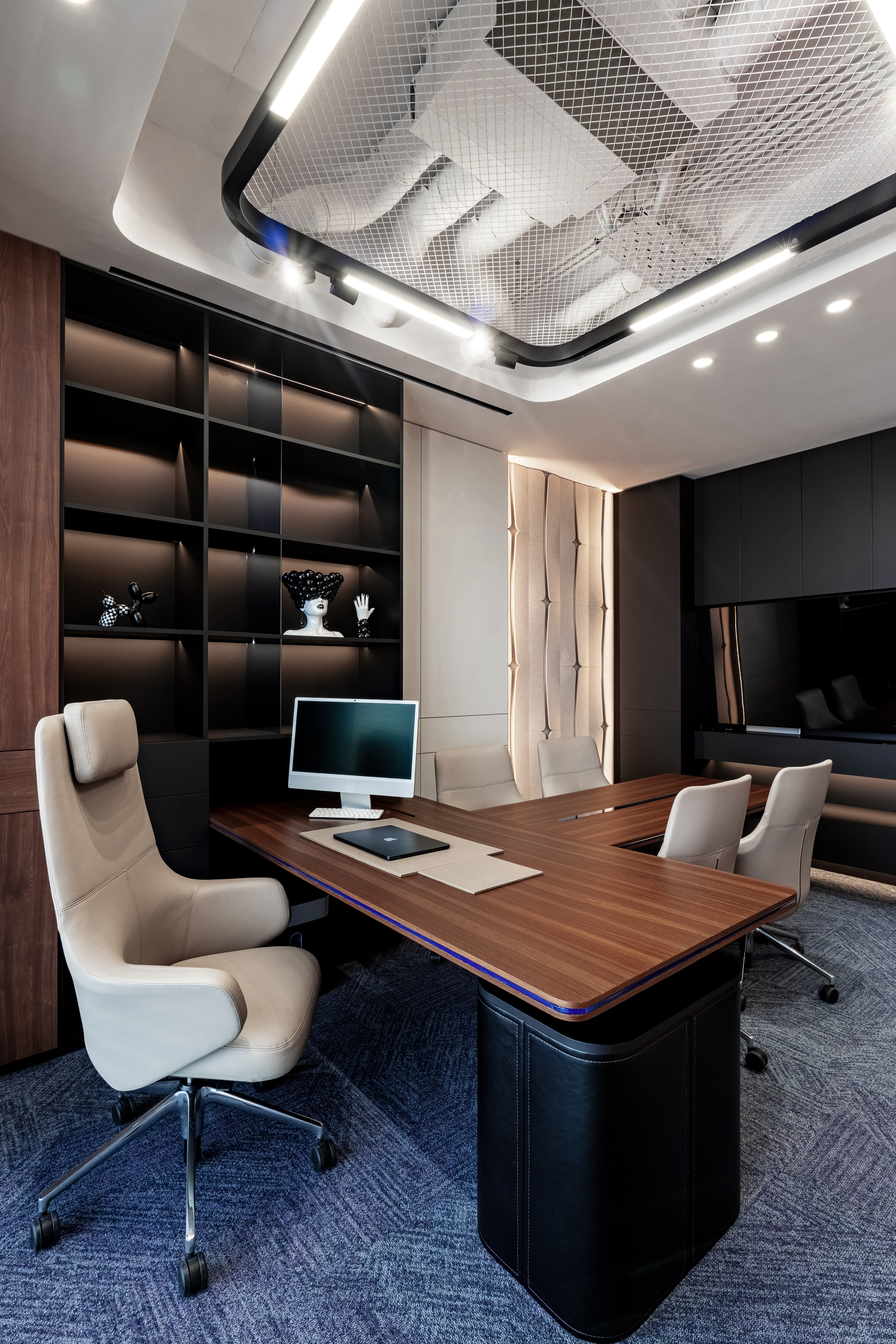 CEO’s office 3